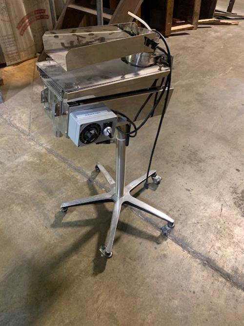 Key TD101 vibratory tablet deduster