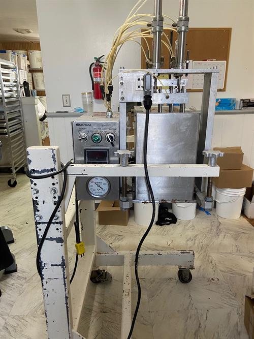 Used Whetstone 4-Outlet Cluster Machine