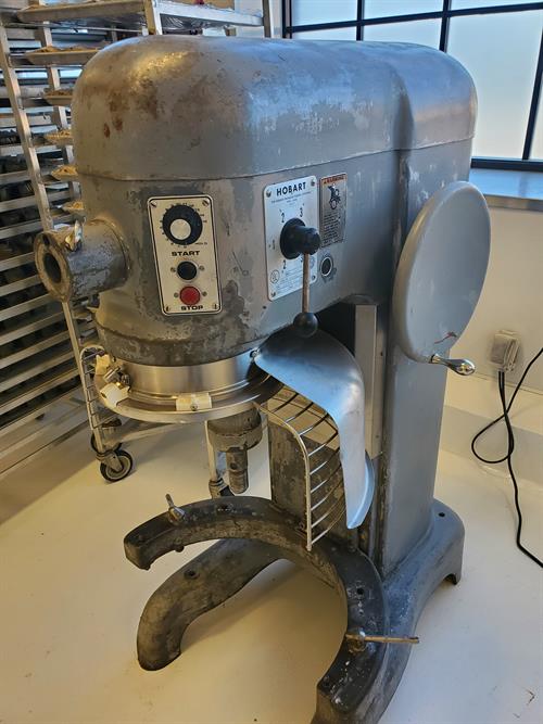 Hobart Model L-800 80QT Mixer