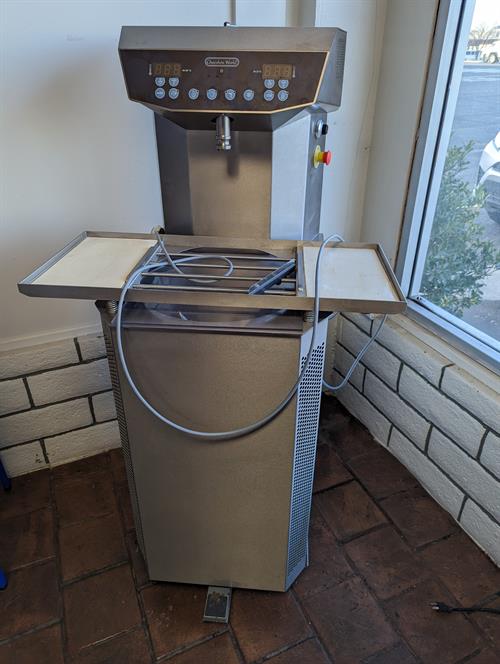 Chocolate World W40 40-kg Tempering Machine