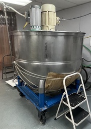 [84527] Groen 300 Gallon Stainless Steel Jacketed Kettle with High Shear and Prop Mixers