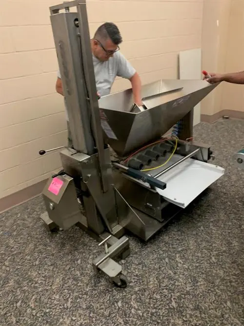 Hinds Bock Model 5P-08WT Cake Depositor