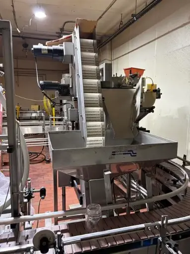 [85516] Fluid Packaging Solutions 6 Spindle Capper