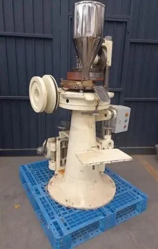 [M11559] Manesty model RY 16 station rotary tablet press