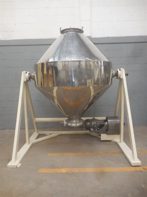 Stainless steel 56 cu/ft double cone powder mixer.
