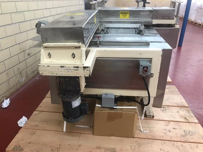 2-Way 16" Caramel/Fudge Cutter