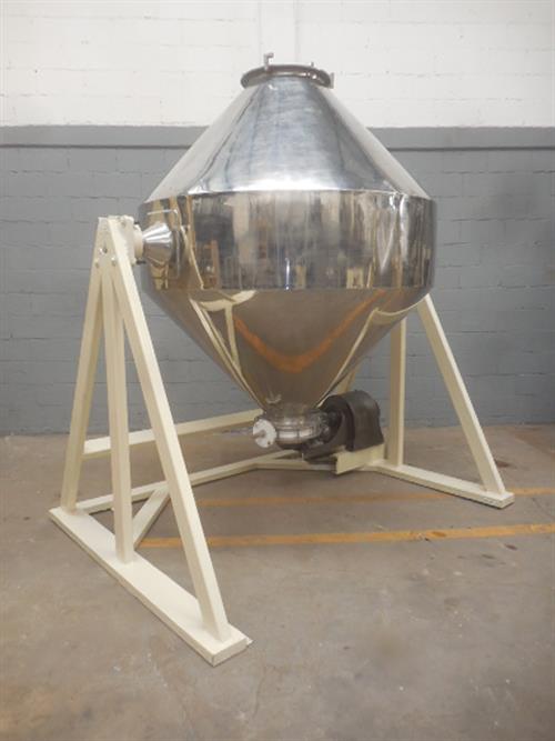 Stainless steel 56 cu/ft double cone powder mixer.