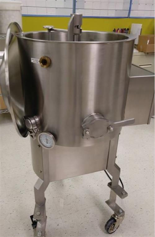 Savage 125-lb Stainless Steel Chocolate Melter