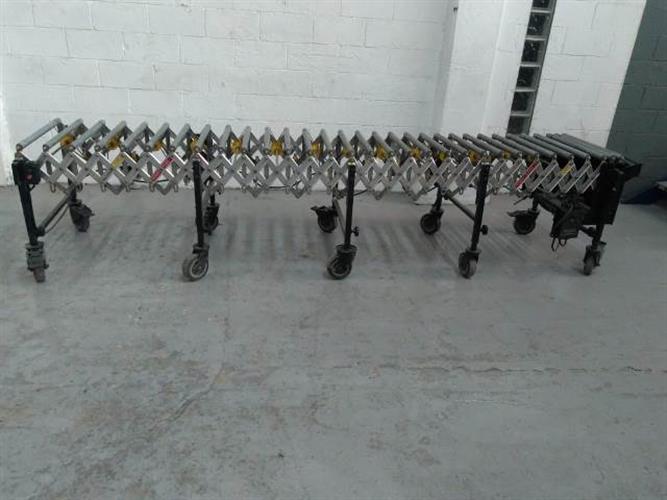 Carbon steel accordion  type roller conveyor