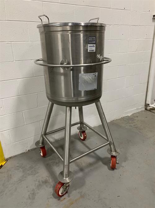 Feldmeier 50 gallon stainless steel tank