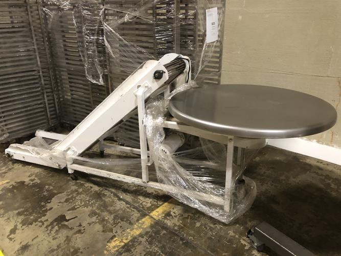 Smalley Pack-off Conveyor with Turntable