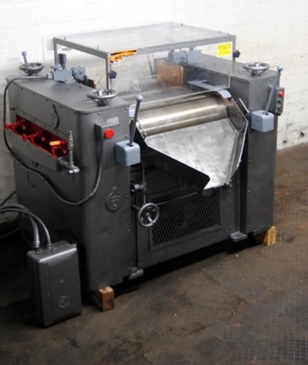 [82252] Kent 32" 3-Roll Refiner