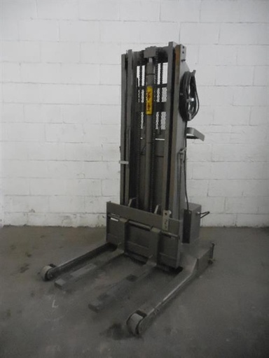 [M79159] Lakso 73 model  trucks lifts