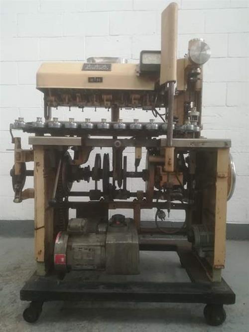 Arenco model GAB Metal Tube Filler & Sealer 