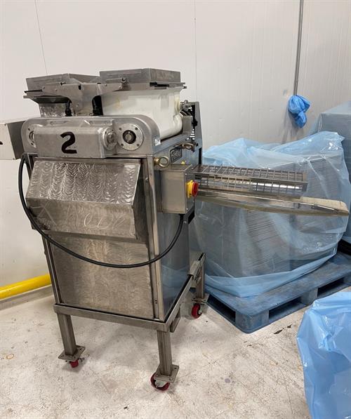 Rheon Model KN 135 Cornucopia Encrusting Robot Extruder