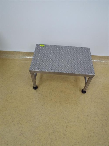 [83107] Tubular bench in stainless steel