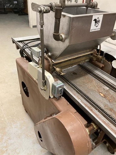 [83142] Racine 16" Candy Depositor
