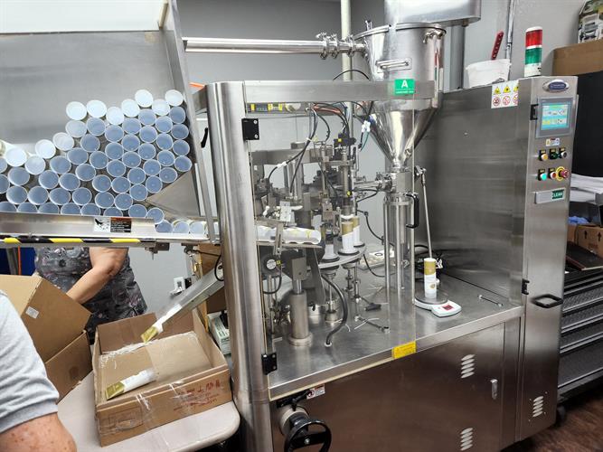 Vanguard VF-100P111 Hot Air Tube Filler & Sealer