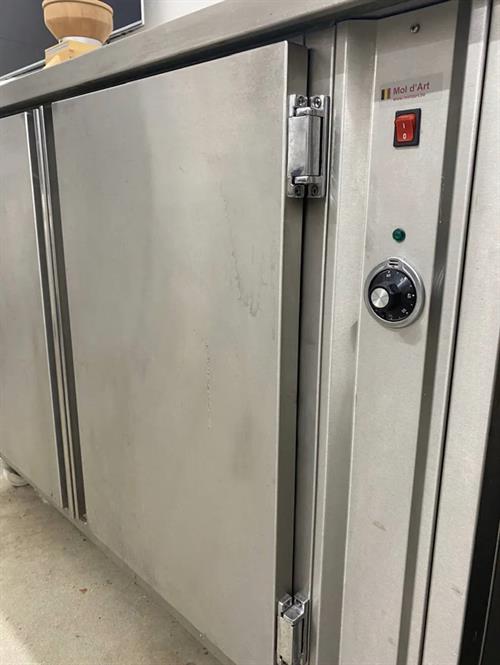 Mol D'Art 200-Kg Heating Cabinet