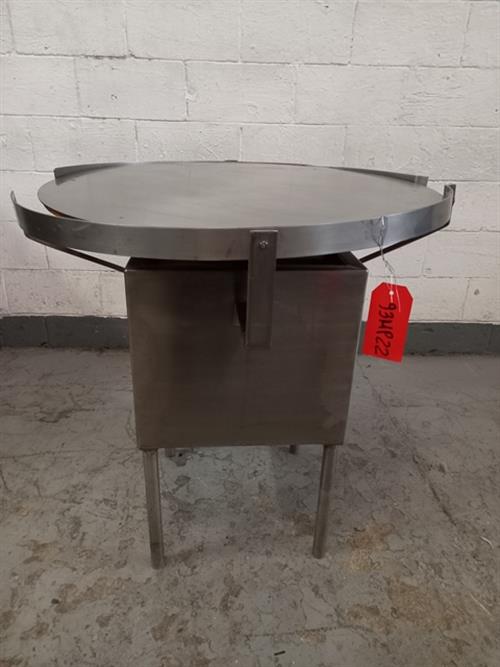 Stainless steel 32"accumulating table