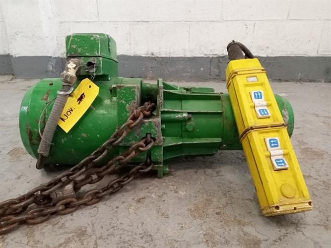 Endor Stahl model  P20 Electric hoist