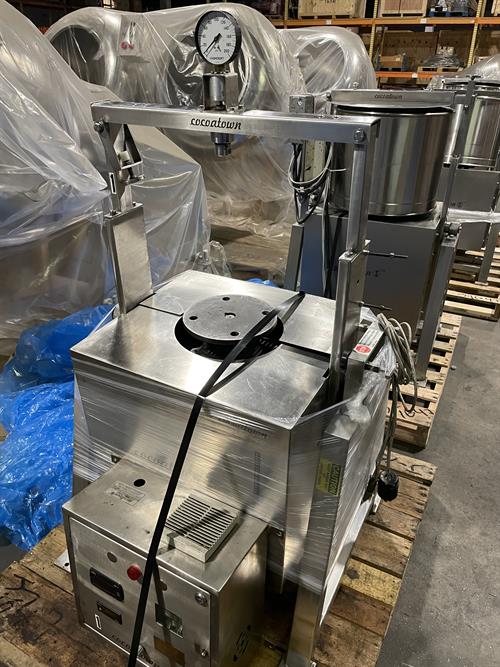 Cocoatown Model ECGC-65-A-BV Melangeur