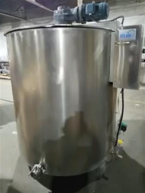 Delani 5000 lb Stainless Steel Chocolate Tank