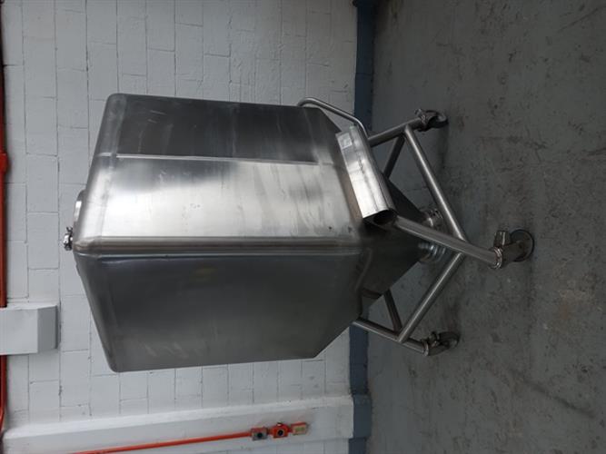 Stainless steel 264 gallon bin mixer