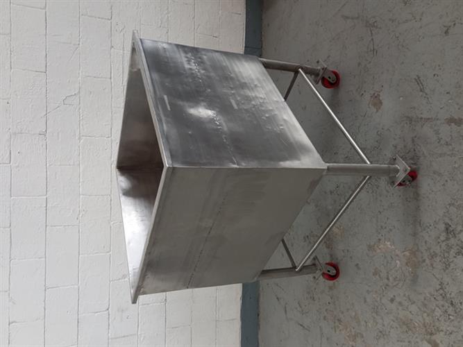 Stainless steel 132 gallon square tank