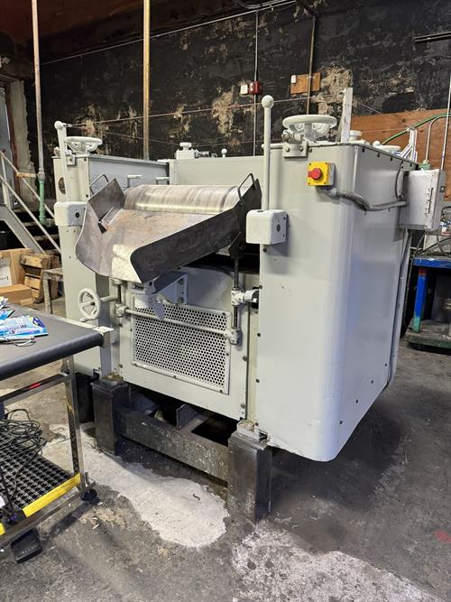 Kent 32" 3-Roll Refiner