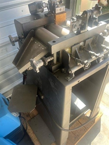 [84499] Ross 4" x 8" 3-Roll Refiner