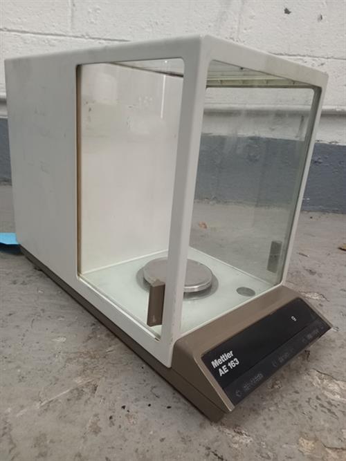 Mettler model AE 163 analytical balance