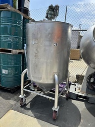 [84722] 150 gallon stainless tank with agitator