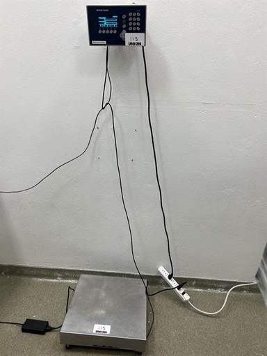 [84853] Mettler Toledo model IND570 18" long x 18" wide stainless steel floor scale  