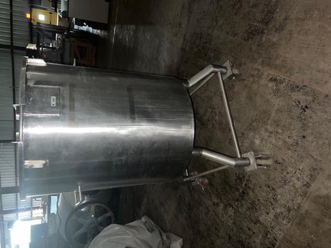 100 gallon stainless steel tank