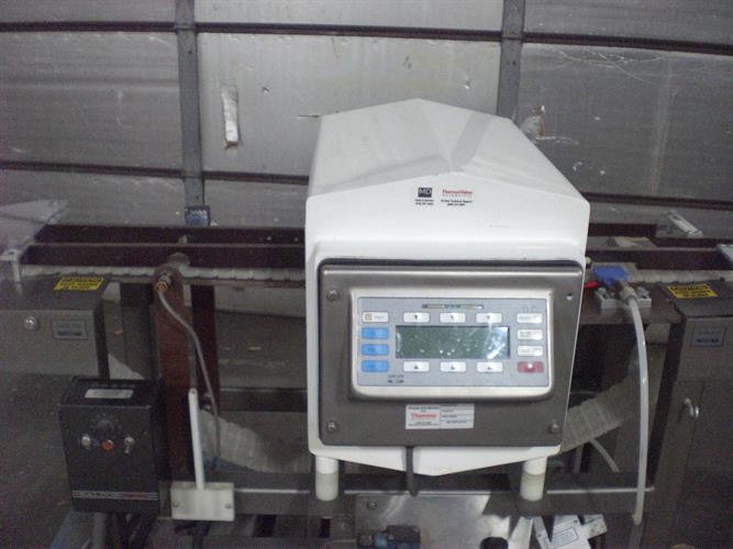 Goring Kerr model DSP 2 metal detector