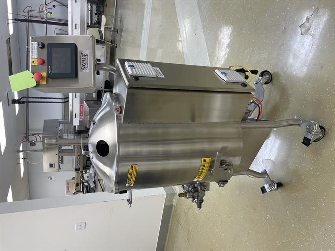 Savage 200 lb Stainless Steel Auto Tempering Chocolate Tank with Pump