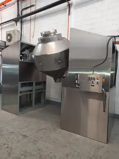 [85437] Gemco 30 cubic foot stainless steel jacketed double cone blender