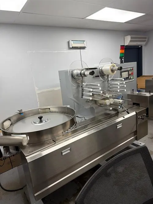 HDH FP-500 Hard Candy Flow Wrapper