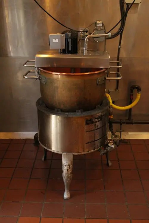 Savage 20 Stove with Portable Agitator