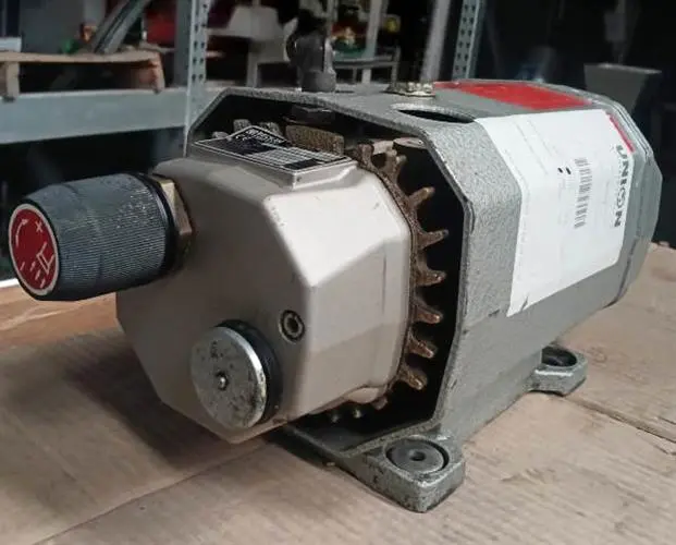 Becker model VT.310 vacuum pump