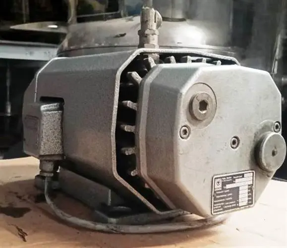 Becker model VT.316 vacuum pump