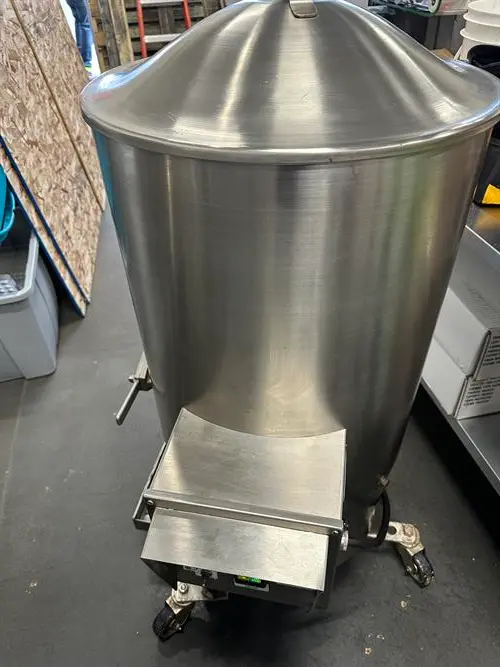Savage 200-lb Stainless Steel Chocolate Melter