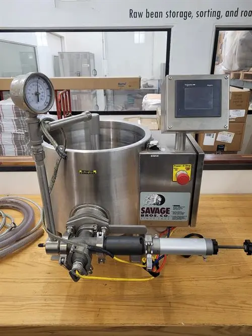 Savage 50lb SS Auto Tempering Melter w Mini Pump
