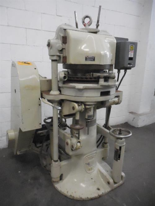 STOKES MODEL BB2 513-2 45-STATION TABLET PRES