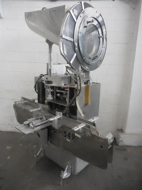 RESINA MODEL S30, SERIAL NUMBER 673882 CAPPER