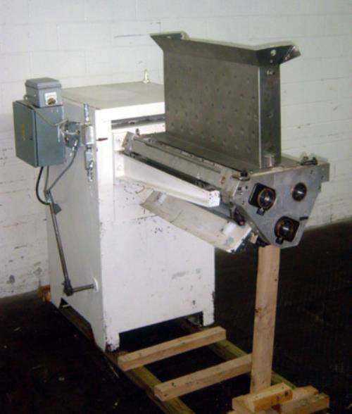 HUTT MODEL GP 1000 3-ROLL EXTRUDER