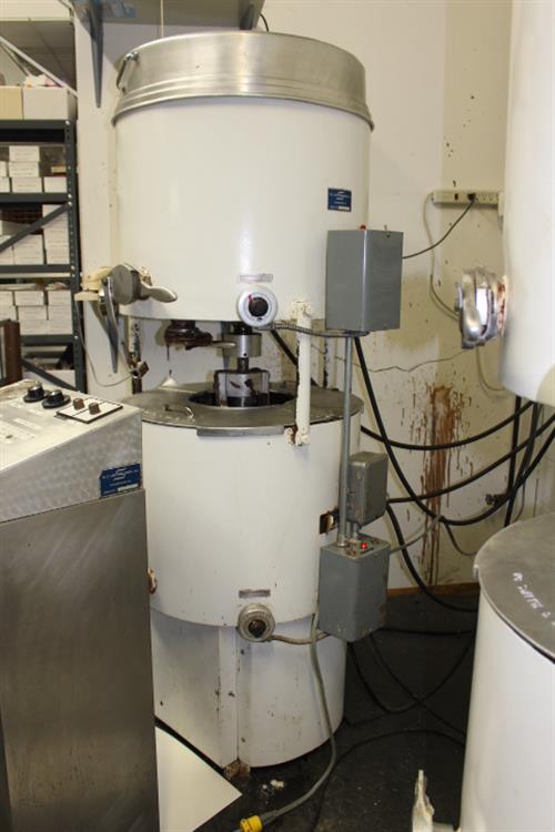 WC Smith 250/250lb Stacked Mild Steel Chocolate Melting/Tempering Tank