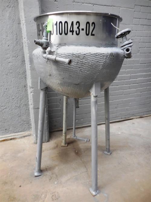 Stailess steel 40 gallon kettle.