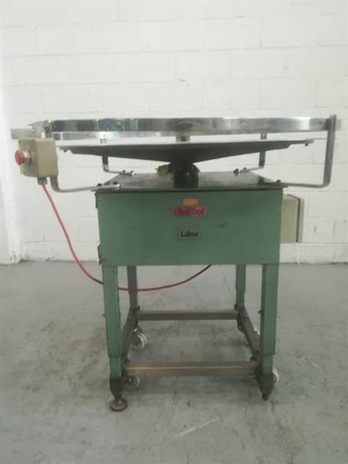 Lakso model 75 stainless steel accumulating table 